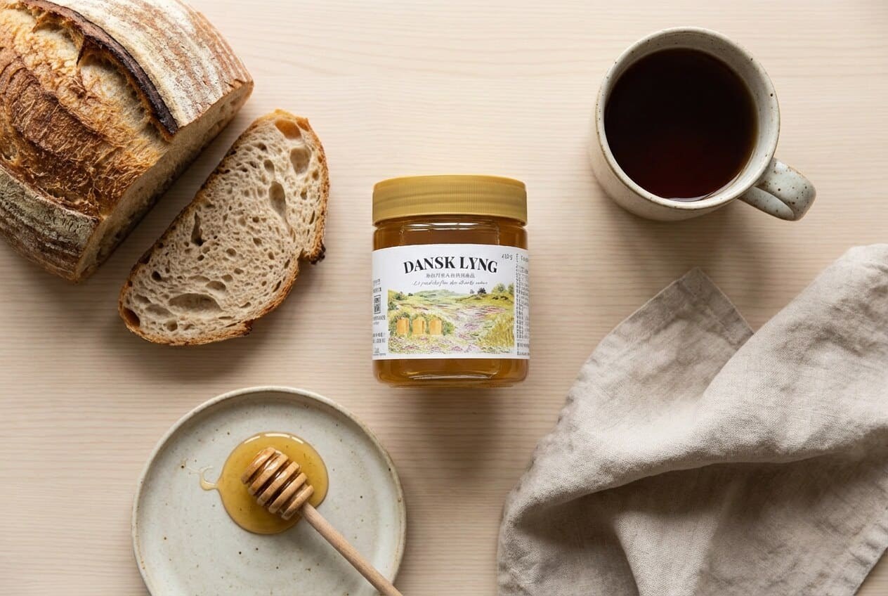 Wildflower honey served with bread